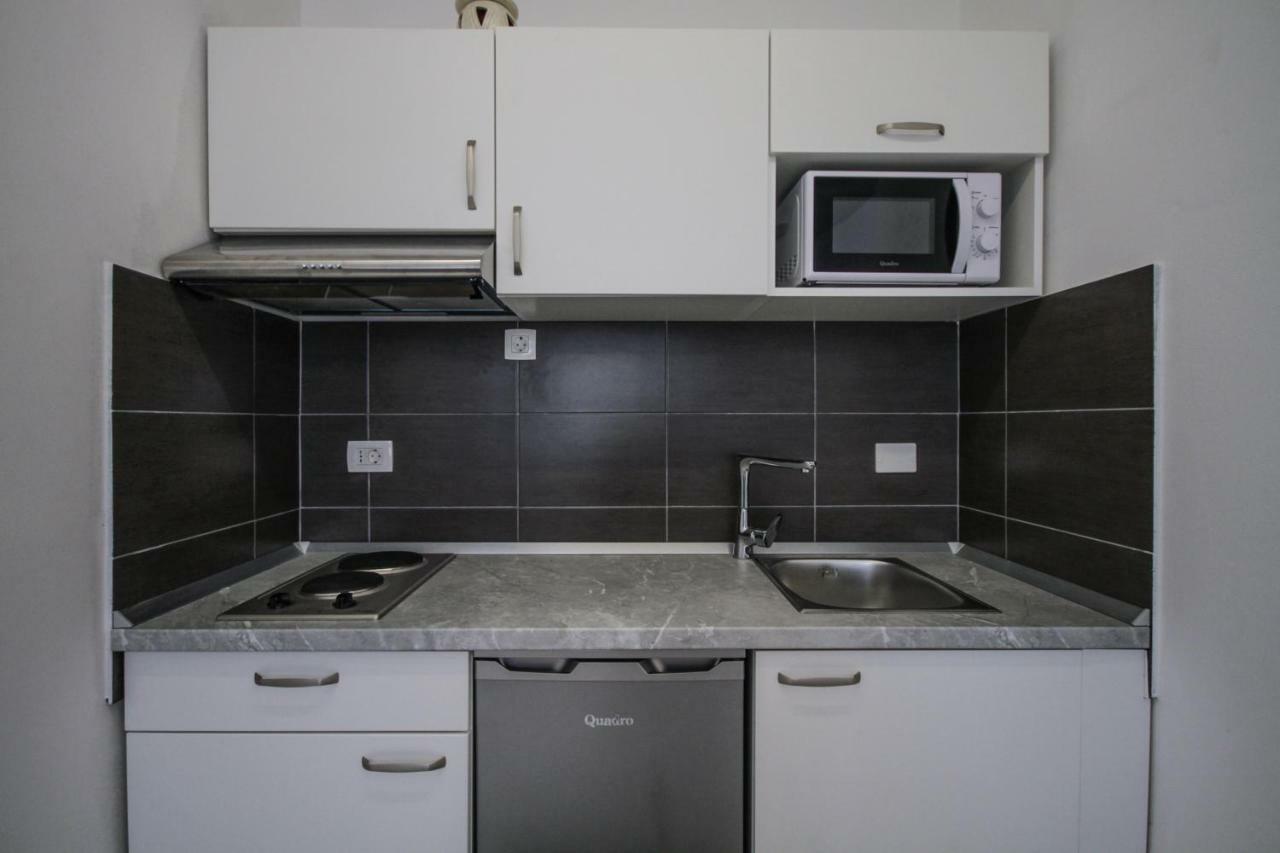 Apartment Tosca With Parking โรวีน ภายนอก รูปภาพ